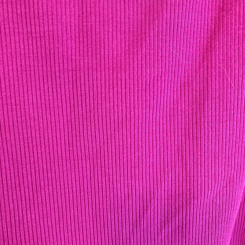 Pink Cropped Ribbed SportsBra - Picture 3 of 4